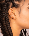 Boucles d'oreilles dépareillées : zoom sur cette tendance contagieuse !