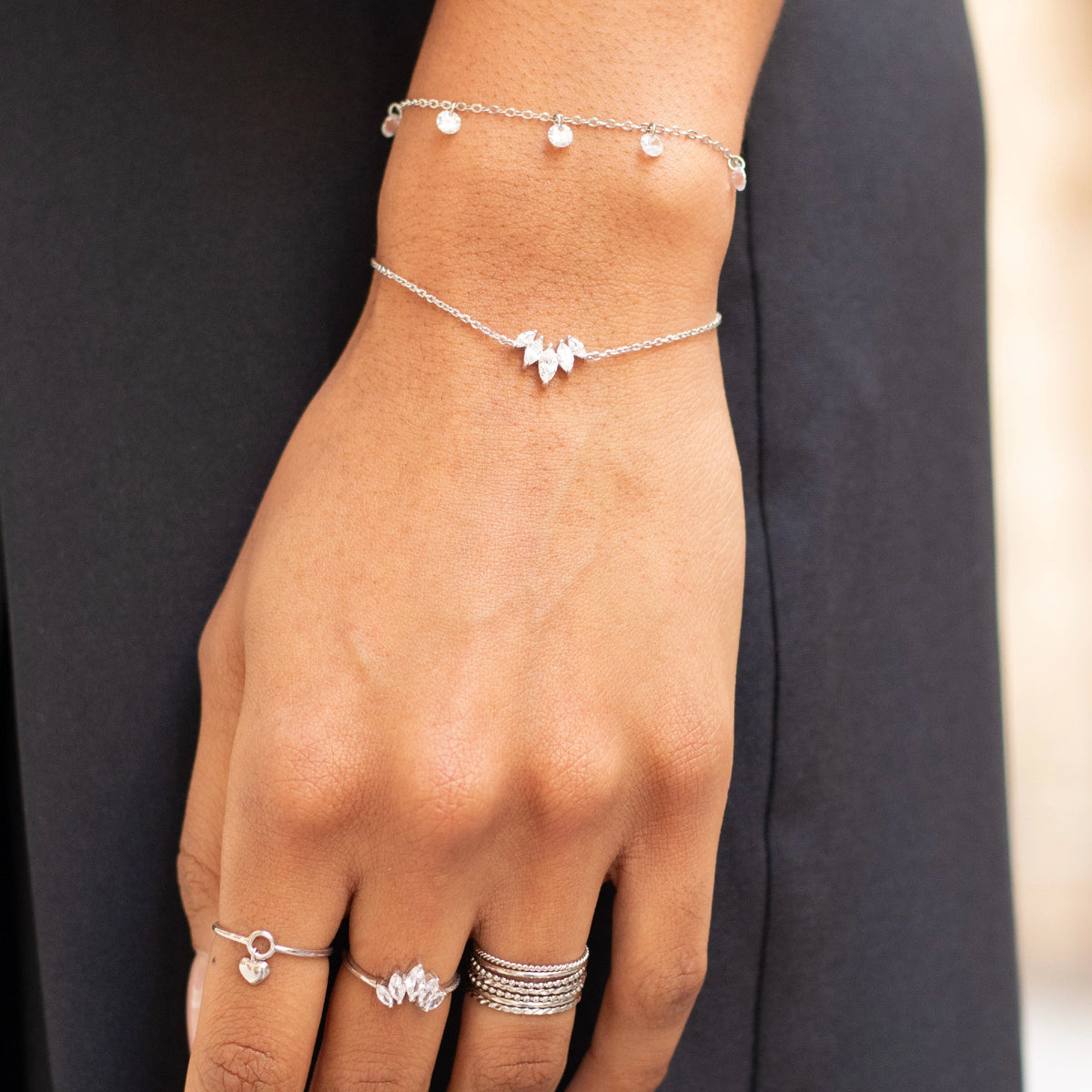 Bague coeur argent portée