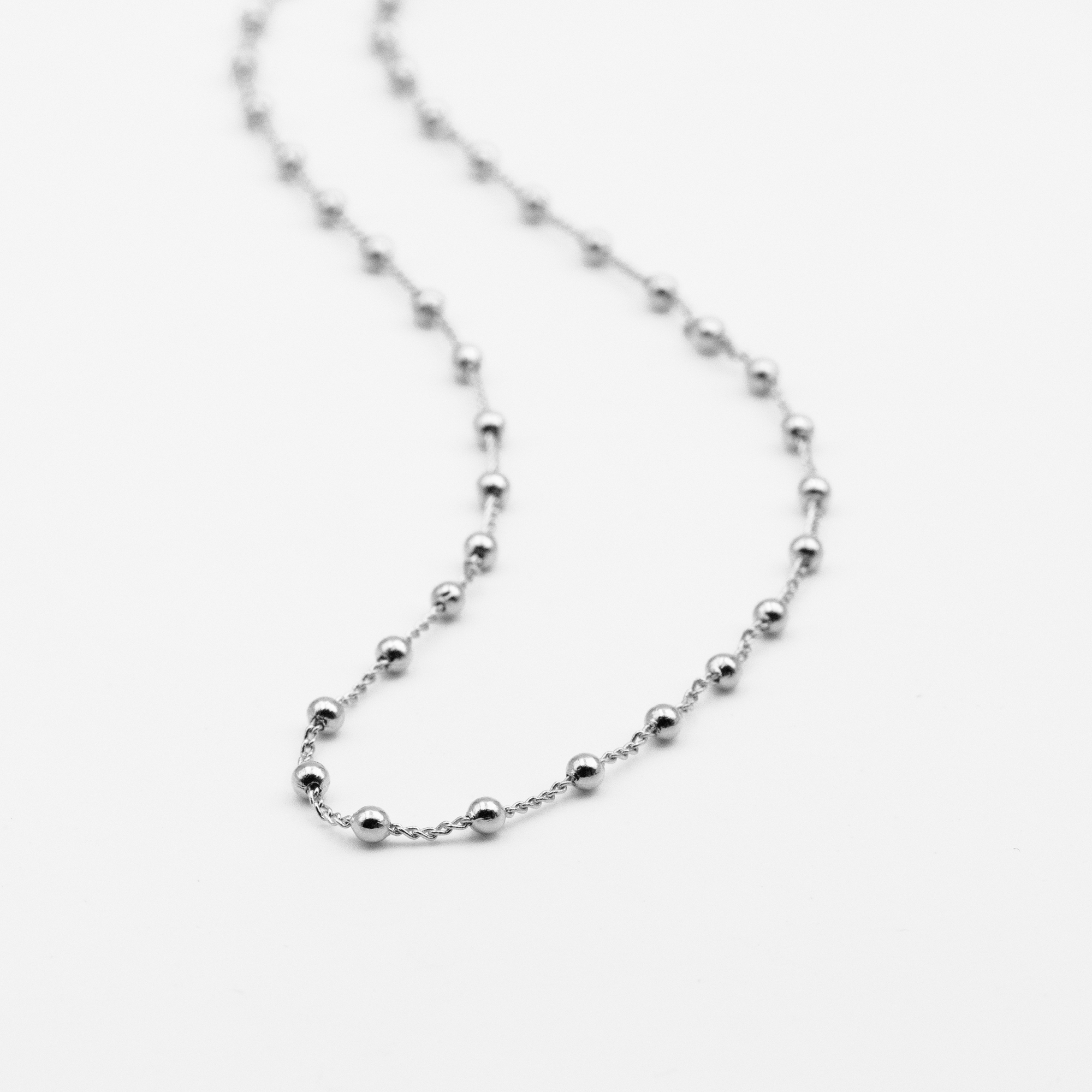 chaine boule argent