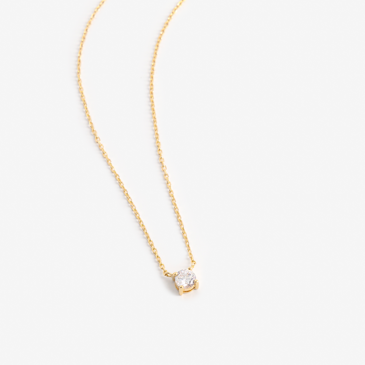 Collier oxyde de zirconium plaqué or